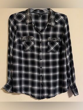 Torrid black and white plaid button-down blouse size 0 Large Studded pre-owned